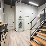 بيت شباب Bold - New Self Check-in In Center تالين