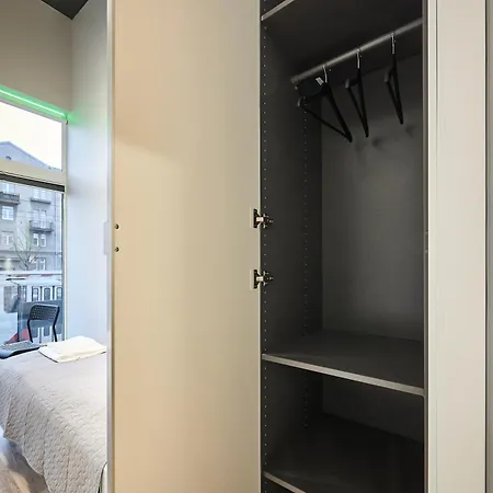 Nomad Boutique - Women Only, Self Check-in, Centre Хостел *
