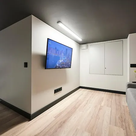 Bold - New Self Check-in In Center * Tallinn